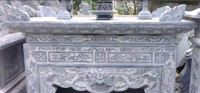 bàn thờ ngoài mộ